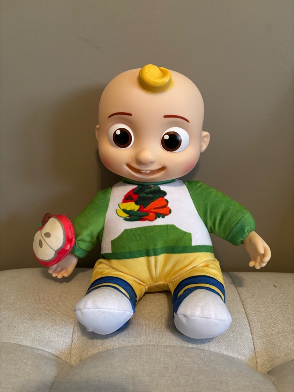 Like new! Plush Cocomelon songs/phrases JJ Doll